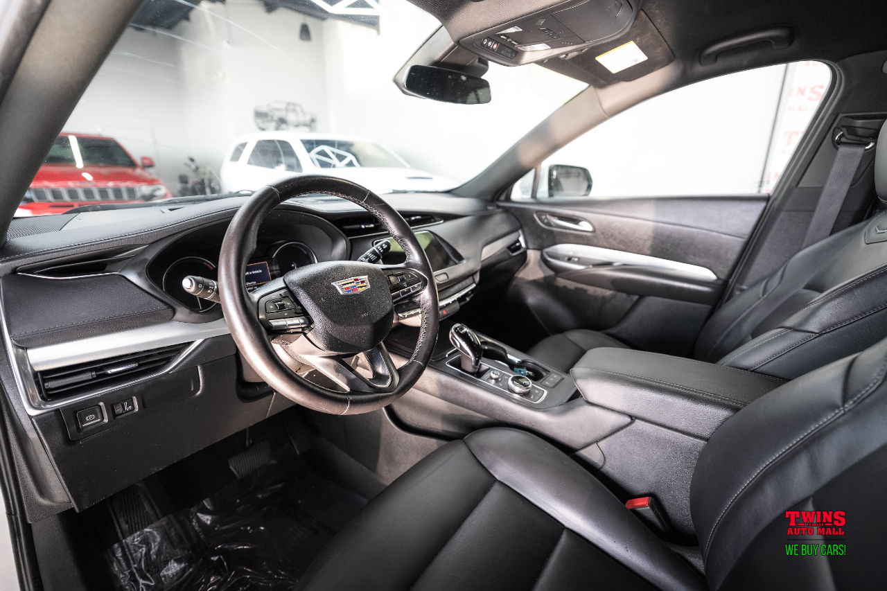 2022 Cadillac XT4 Premium Luxury photo 9