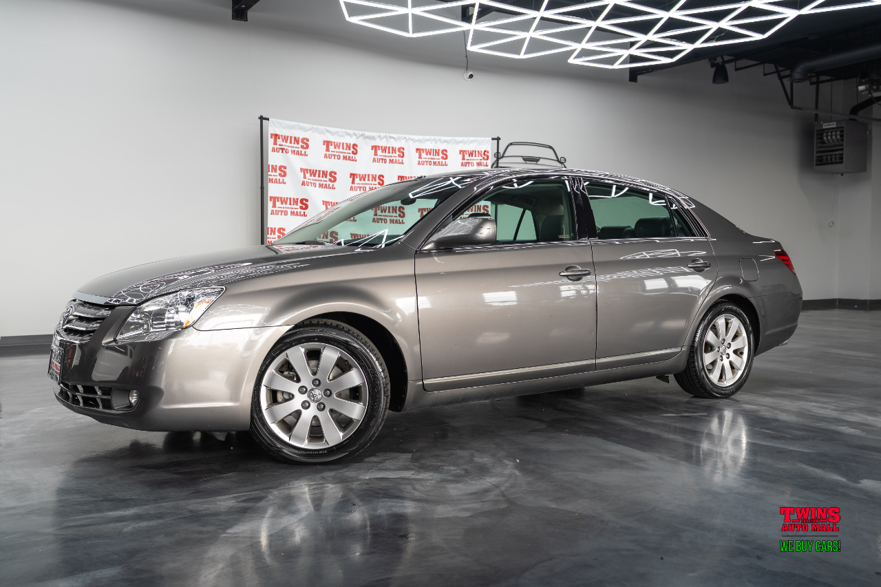 2006 Toyota Avalon Limited photo 2