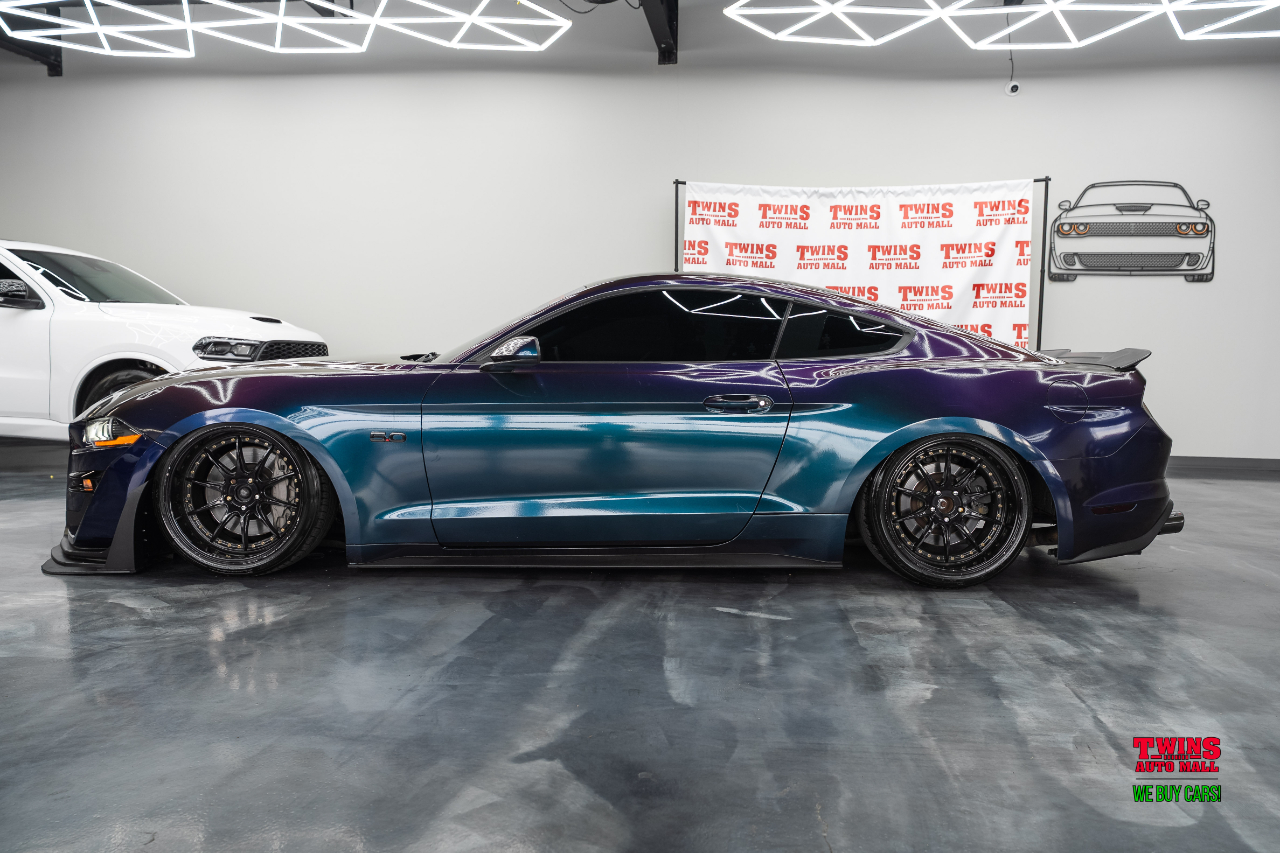 2019 Ford Mustang GT Premium photo 3