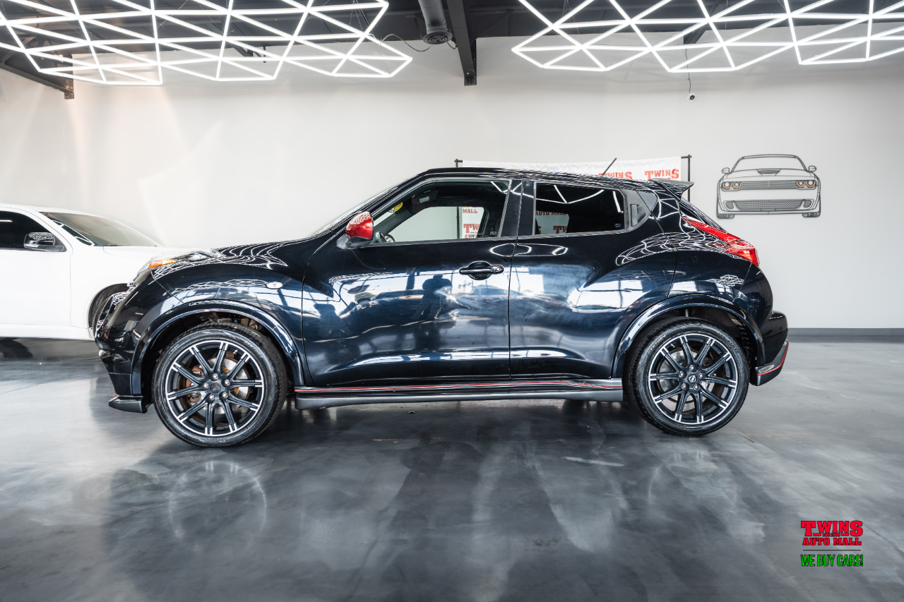 2013 Nissan Juke S photo 2