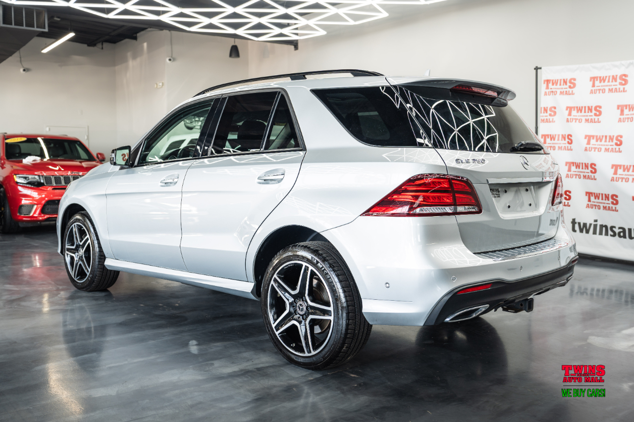 2018 Mercedes Benz GLE 350 4MATIC photo 4