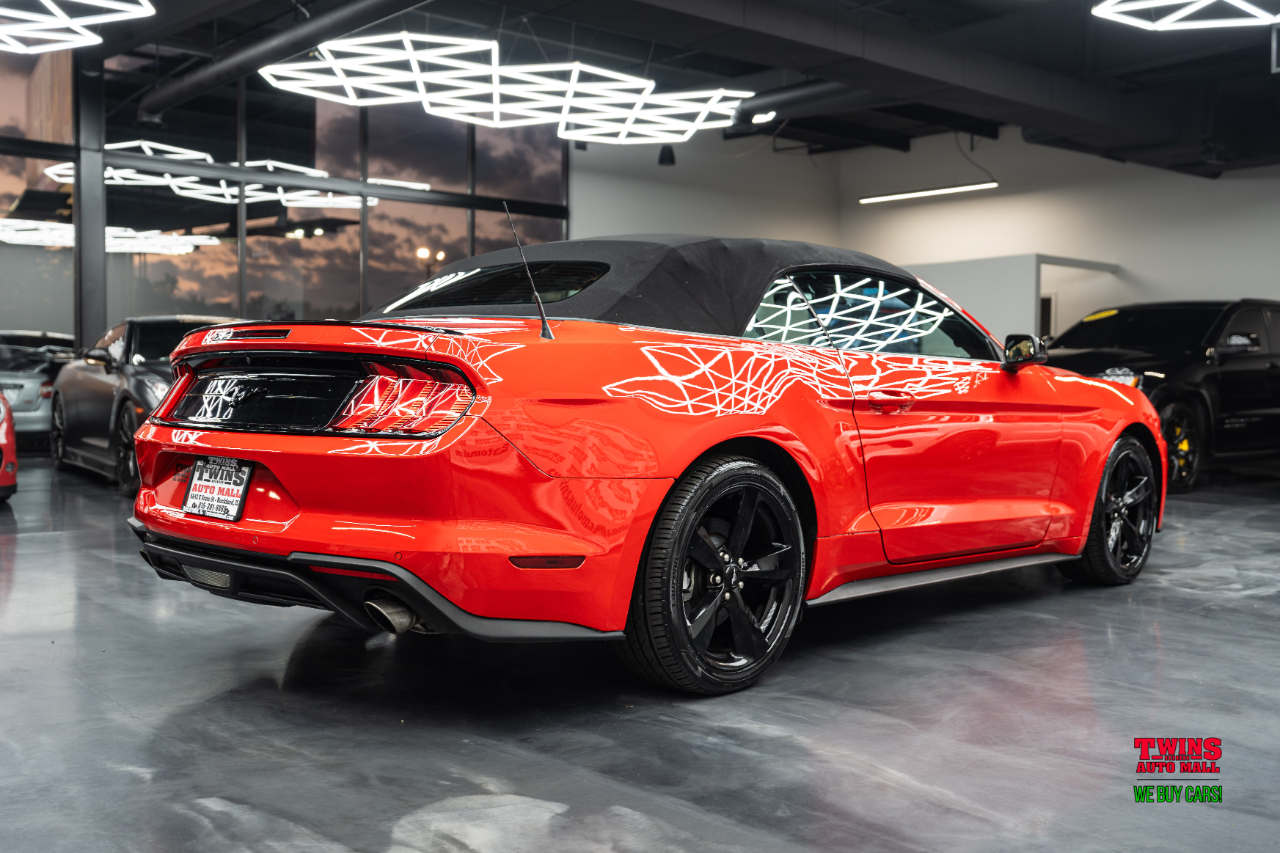 Ford Mustang EcoBoost Premium Convertible 2023 Ford Mustang EcoBoost Premium Convertible 2023