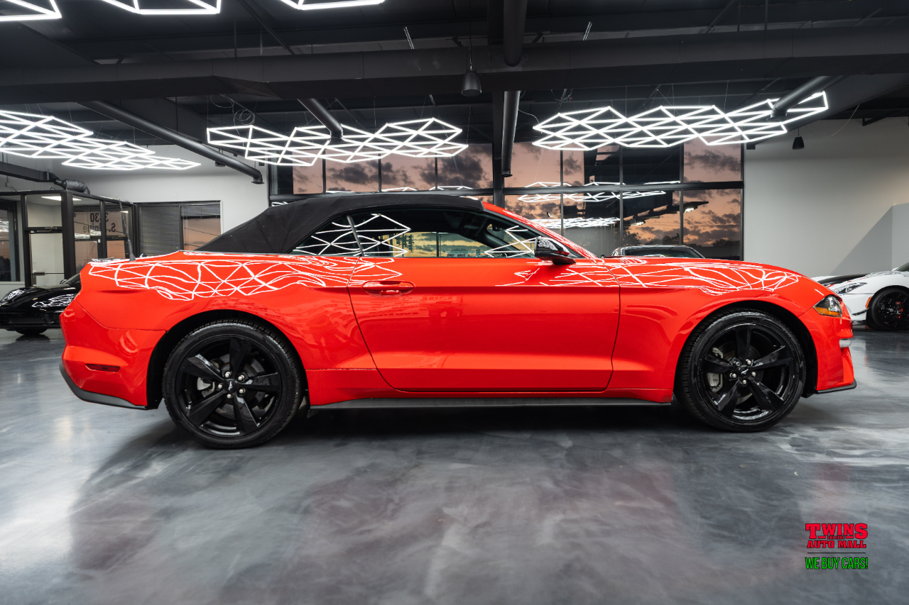 Ford Mustang EcoBoost Premium Convertible 2023 Ford Mustang EcoBoost Premium Convertible 2023