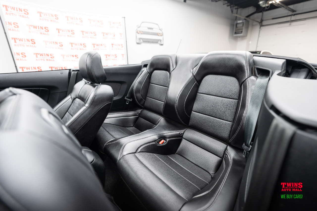 Ford Mustang EcoBoost Premium Convertible 2023 Ford Mustang EcoBoost Premium Convertible 2023