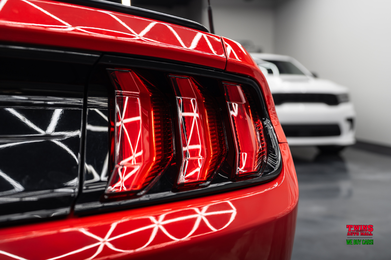 Ford Mustang EcoBoost Premium Convertible 2023 Ford Mustang EcoBoost Premium Convertible 2023