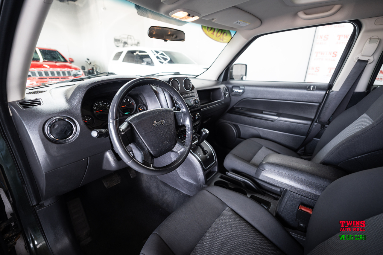 Jeep Patriot Sport 4WD 2010 Jeep Patriot Sport 4WD 2010