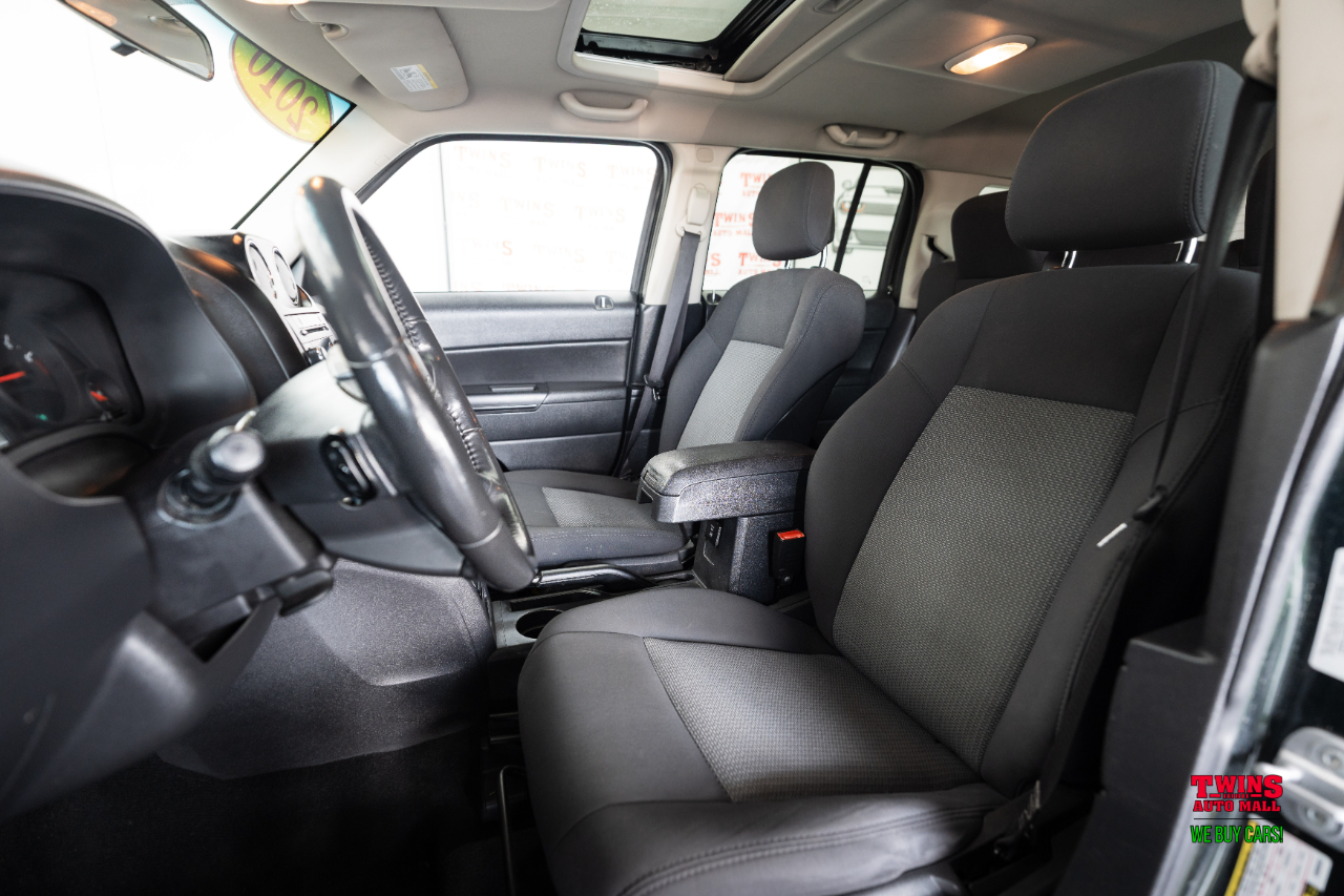 Jeep Patriot Sport 4WD 2010 Jeep Patriot Sport 4WD 2010