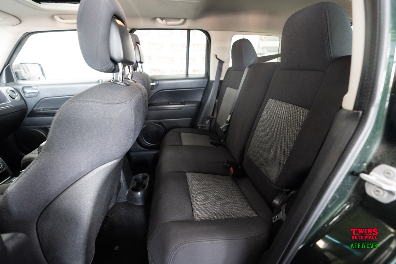 Jeep Patriot Sport 4WD 2010 Jeep Patriot Sport 4WD 2010