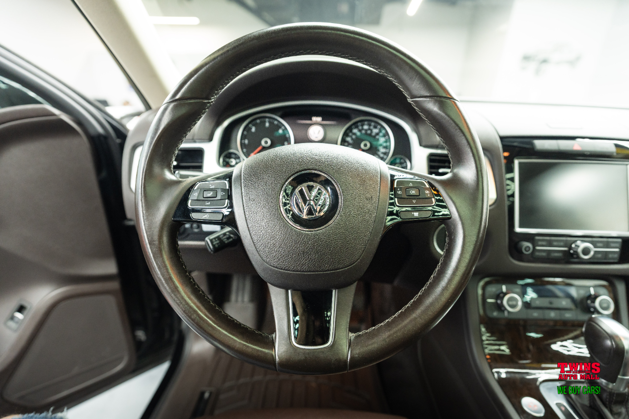 Volkswagen Touareg V6 TDI 2014 Volkswagen Touareg V6 TDI 2014