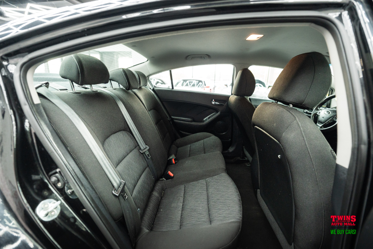 Kia Forte LX w/Popular Package 2016 Kia Forte LX w/Popular Package 2016