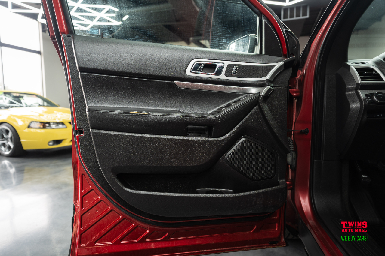 Ford Explorer XLT FWD 2012 Ford Explorer XLT FWD 2012