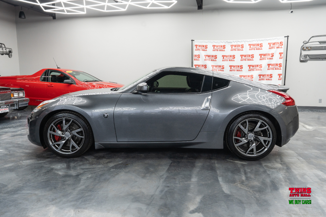 Nissan Z 370Z Coupe Touring 6MT 2014