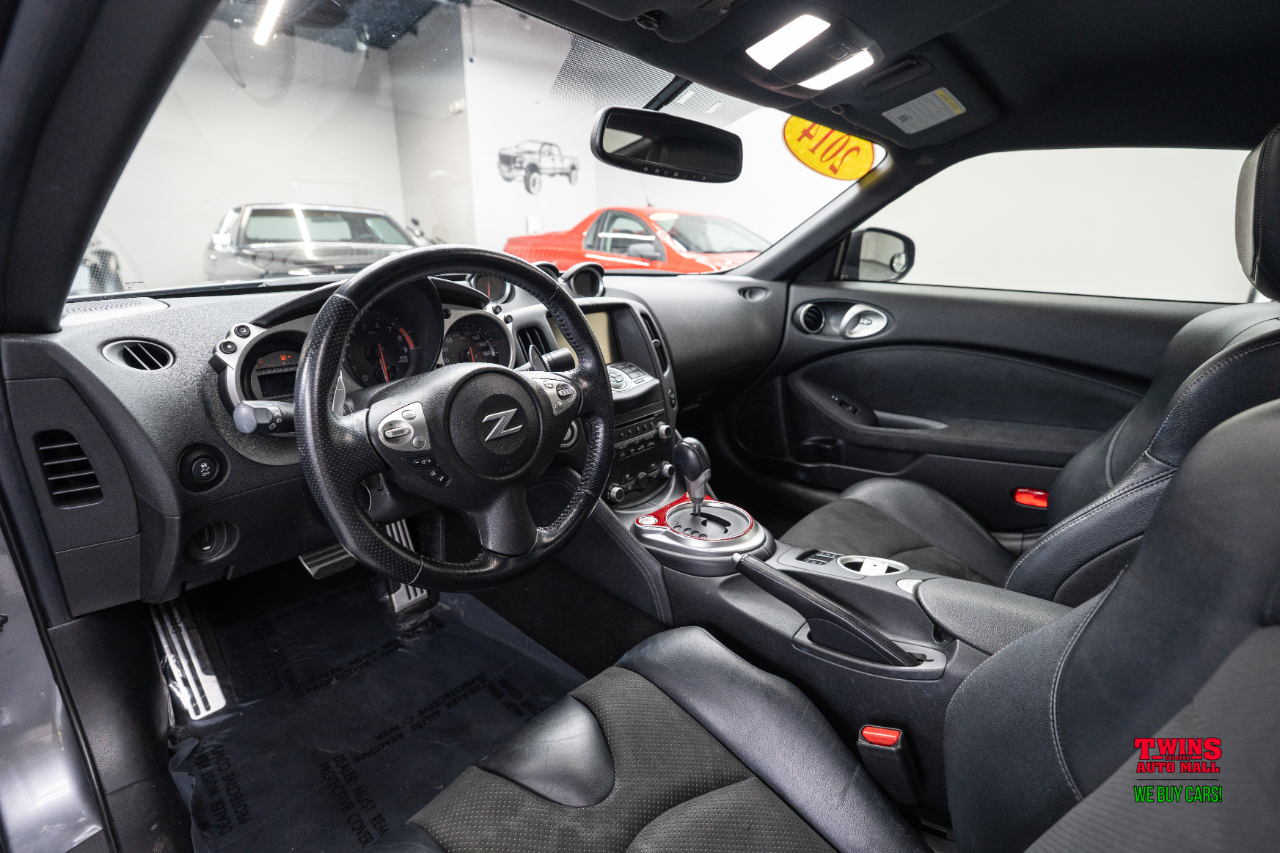 Nissan Z 370Z Coupe Touring 6MT 2014