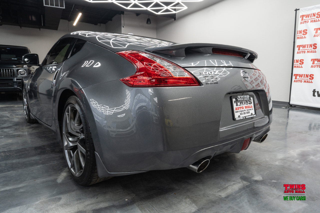 Nissan Z 370Z Coupe Touring 6MT 2014