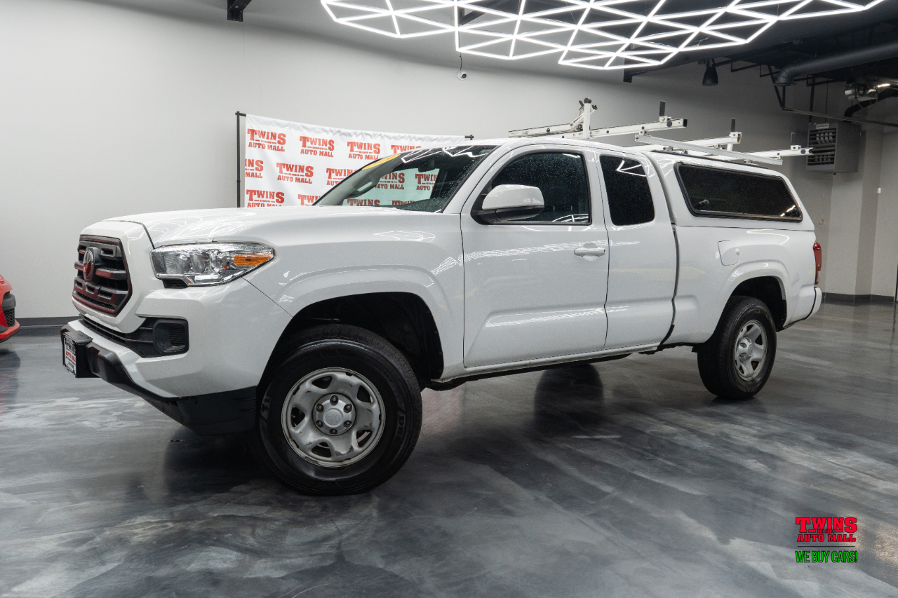 Toyota Tacoma 4WD Access Cab V6 AT (Natl) 2019