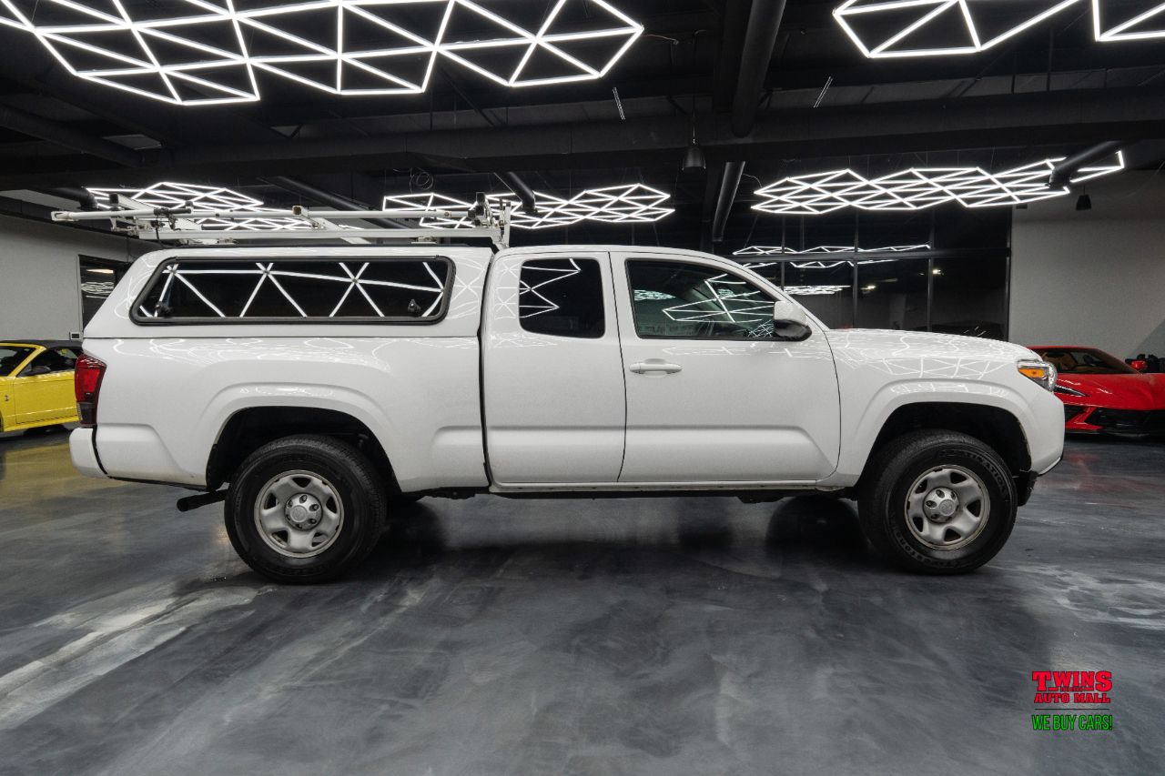 Toyota Tacoma 4WD Access Cab V6 AT (Natl) 2019