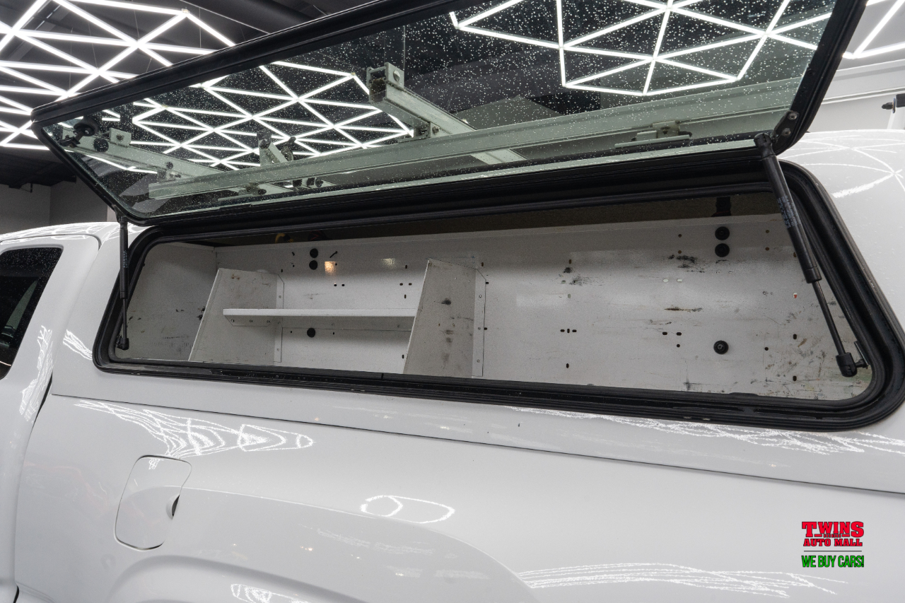 Toyota Tacoma 4WD Access Cab V6 AT (Natl) 2019