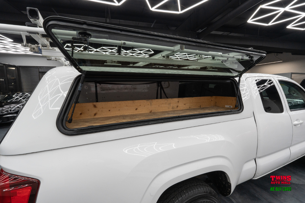 Toyota Tacoma 4WD Access Cab V6 AT (Natl) 2019