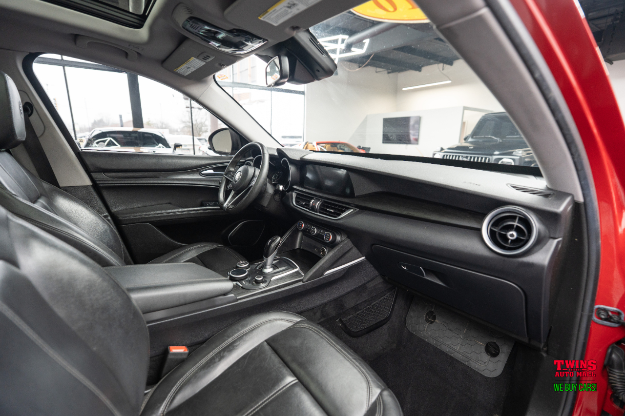 Alfa Romeo Stelvio AWD 2019