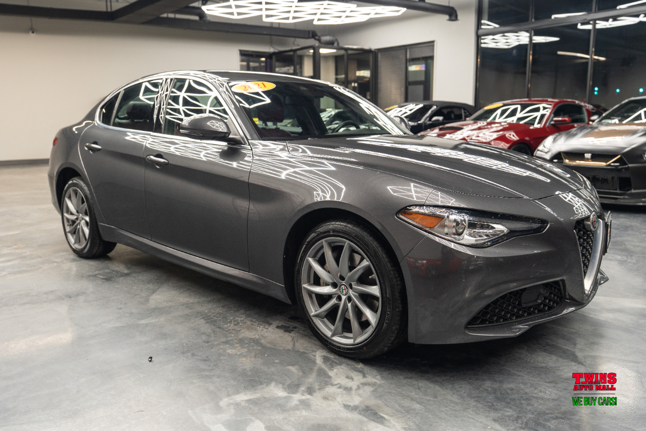 Alfa Romeo Giulia Sprint AWD 2021