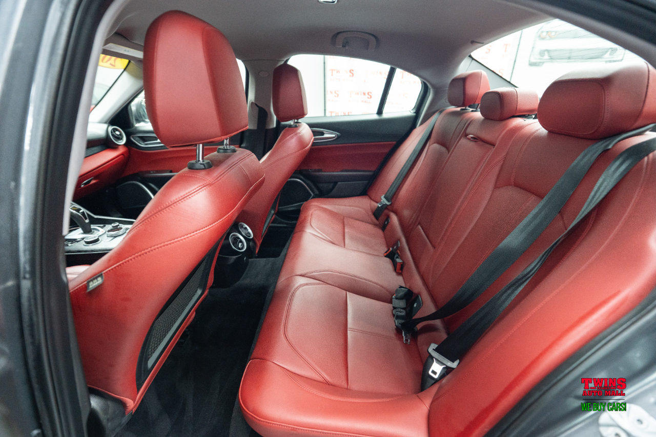 Alfa Romeo Giulia Sprint AWD 2021