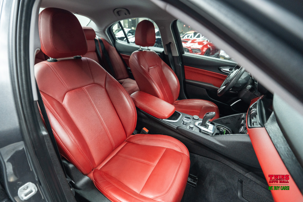 Alfa Romeo Giulia Sprint AWD 2021