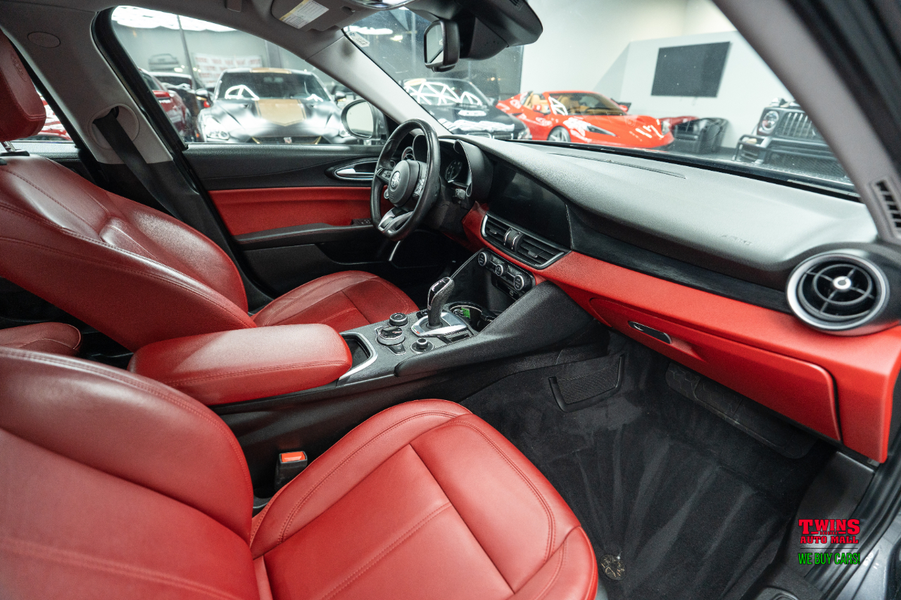 Alfa Romeo Giulia Sprint AWD 2021