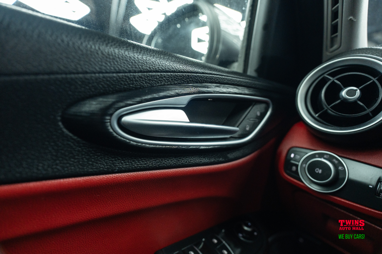 Alfa Romeo Giulia Sprint AWD 2021