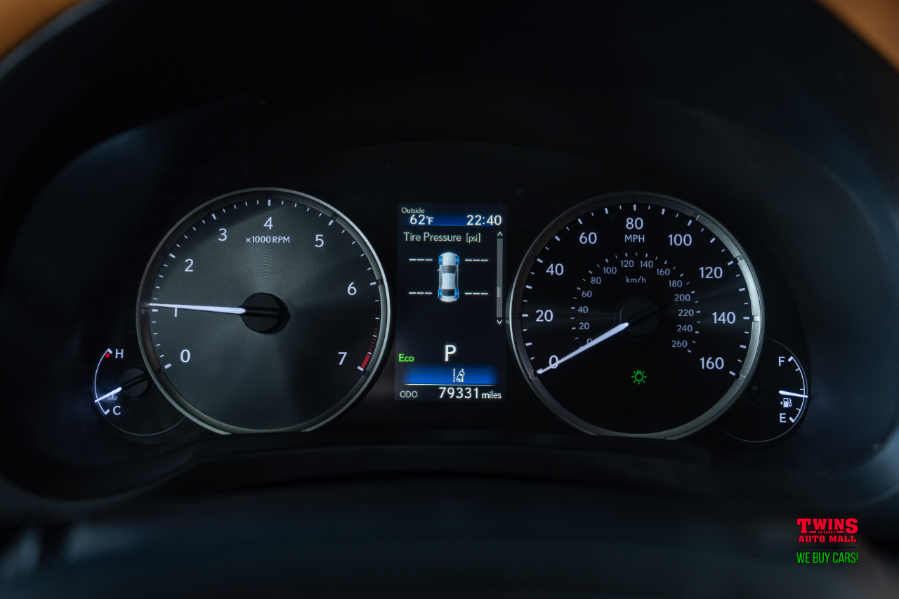 Lexus IS 350 AWD 2021