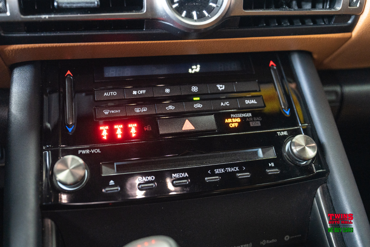 Lexus IS 350 AWD 2021