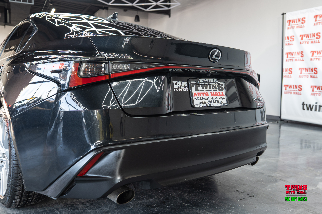 Lexus IS 350 AWD 2021