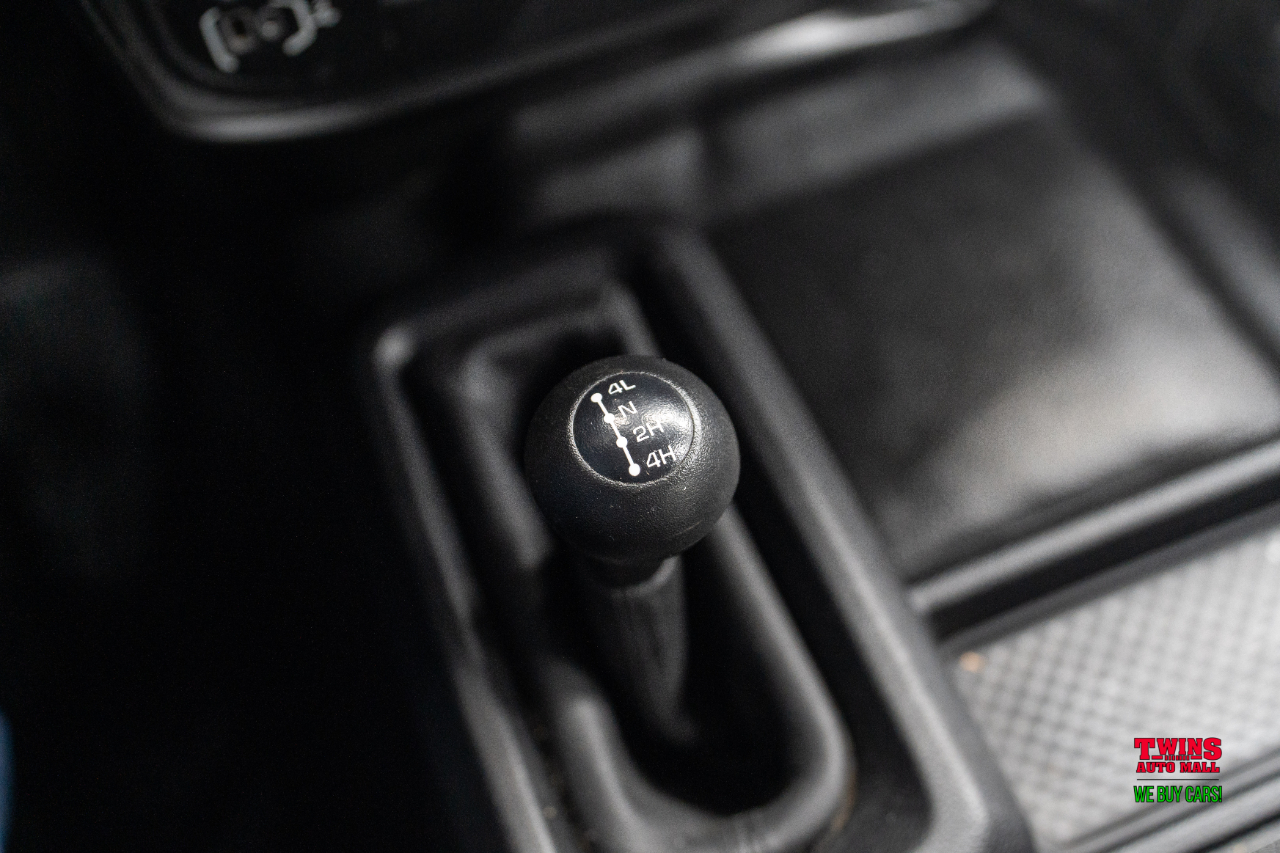 RAM 3500 Tradesman Crew Cab 4WD DRW 2023