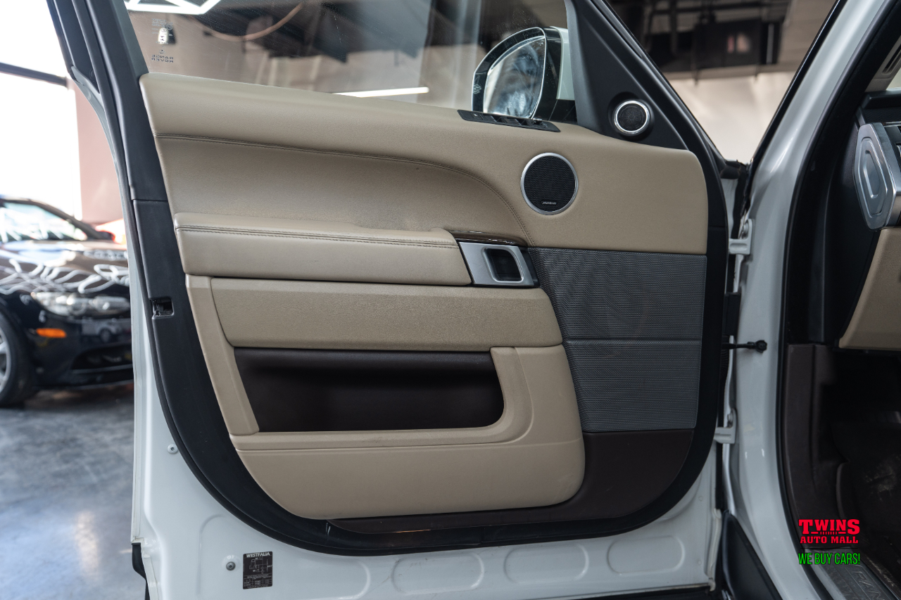 Land Rover Range Rover Sport 3.0L V6 Supercharged SE 2014