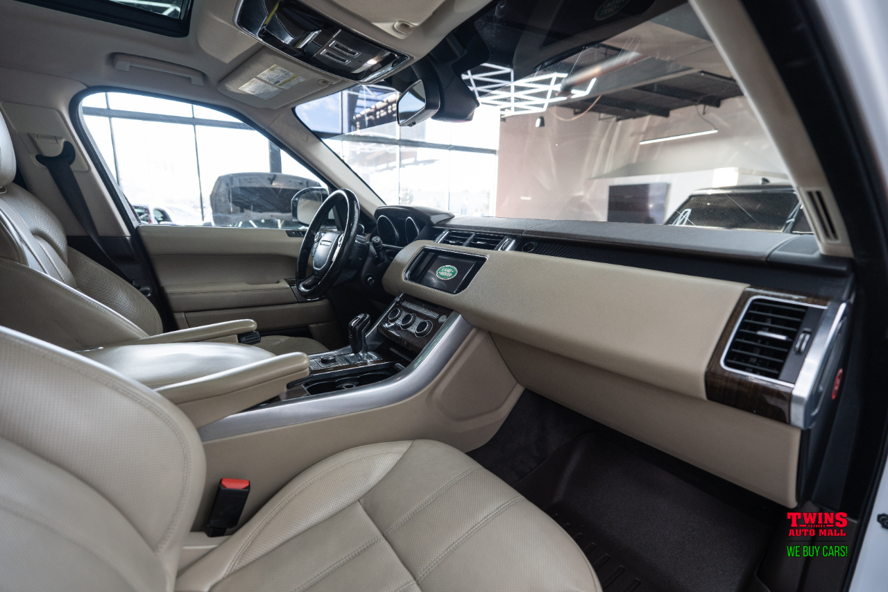 Land Rover Range Rover Sport 3.0L V6 Supercharged SE 2014