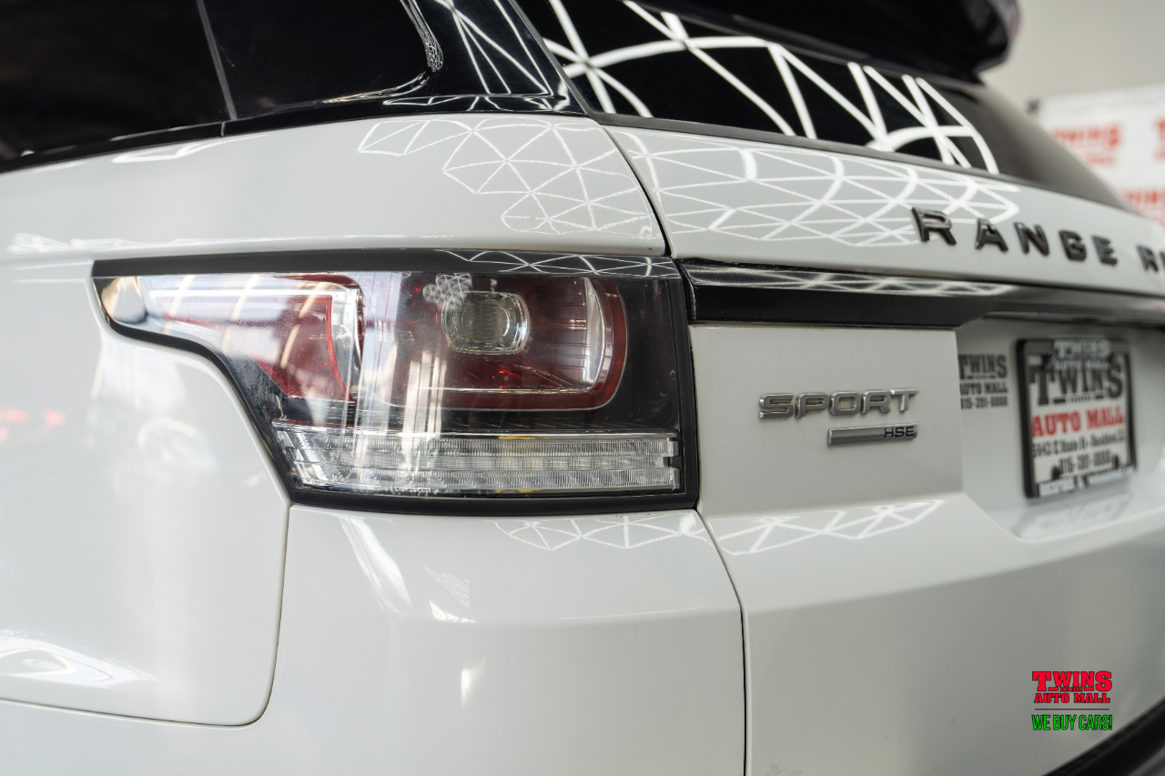 Land Rover Range Rover Sport 3.0L V6 Supercharged SE 2014