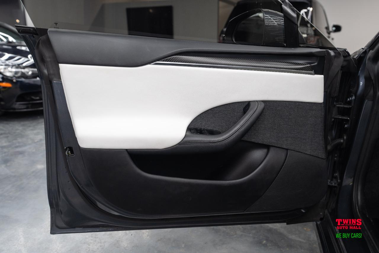 Tesla Model S Plaid 2022