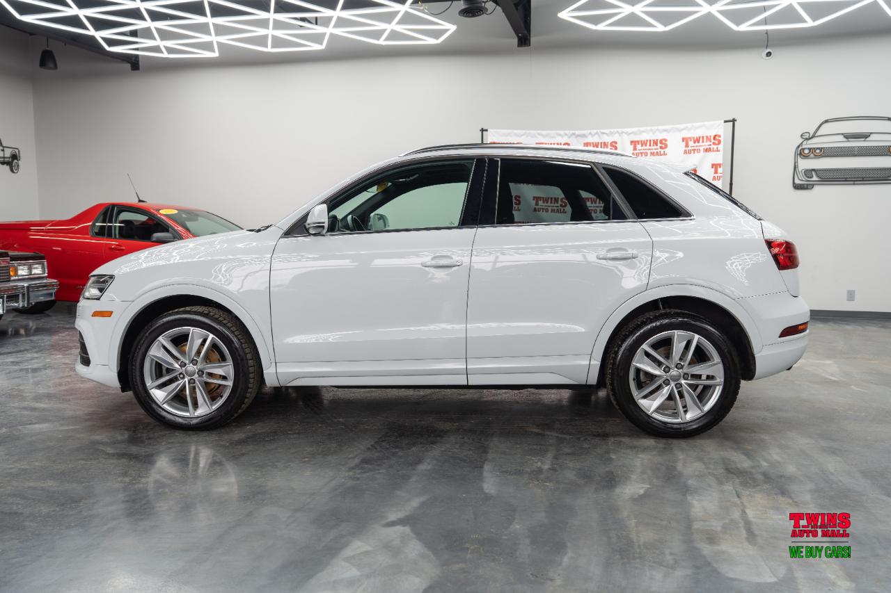Audi Q3 2.0T quattro Premium Plus 2016