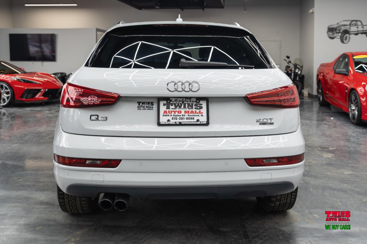 Audi Q3 2.0T quattro Premium Plus 2016