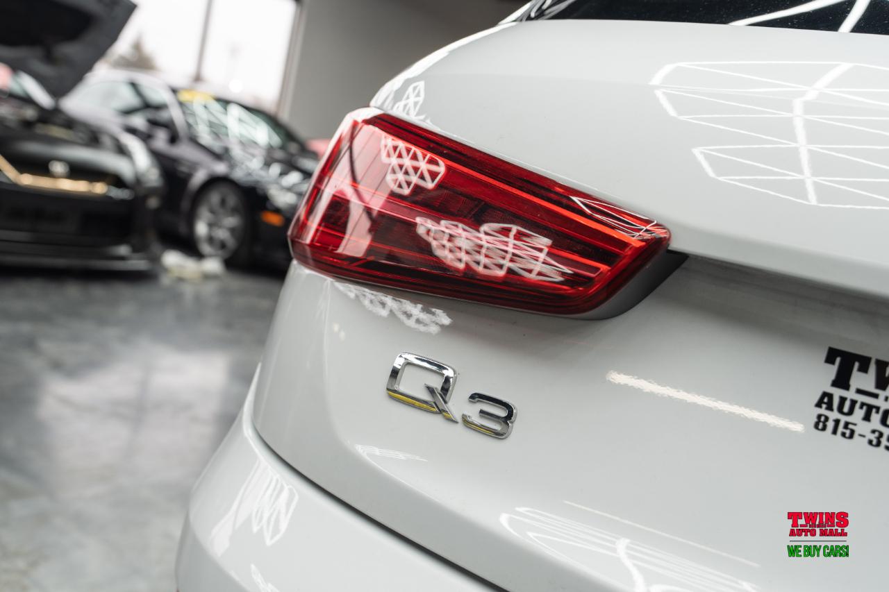 Audi Q3 2.0T quattro Premium Plus 2016