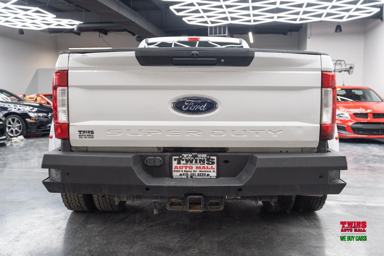 Ford F-350 SD XL Crew Cab DRW 2WD 2019