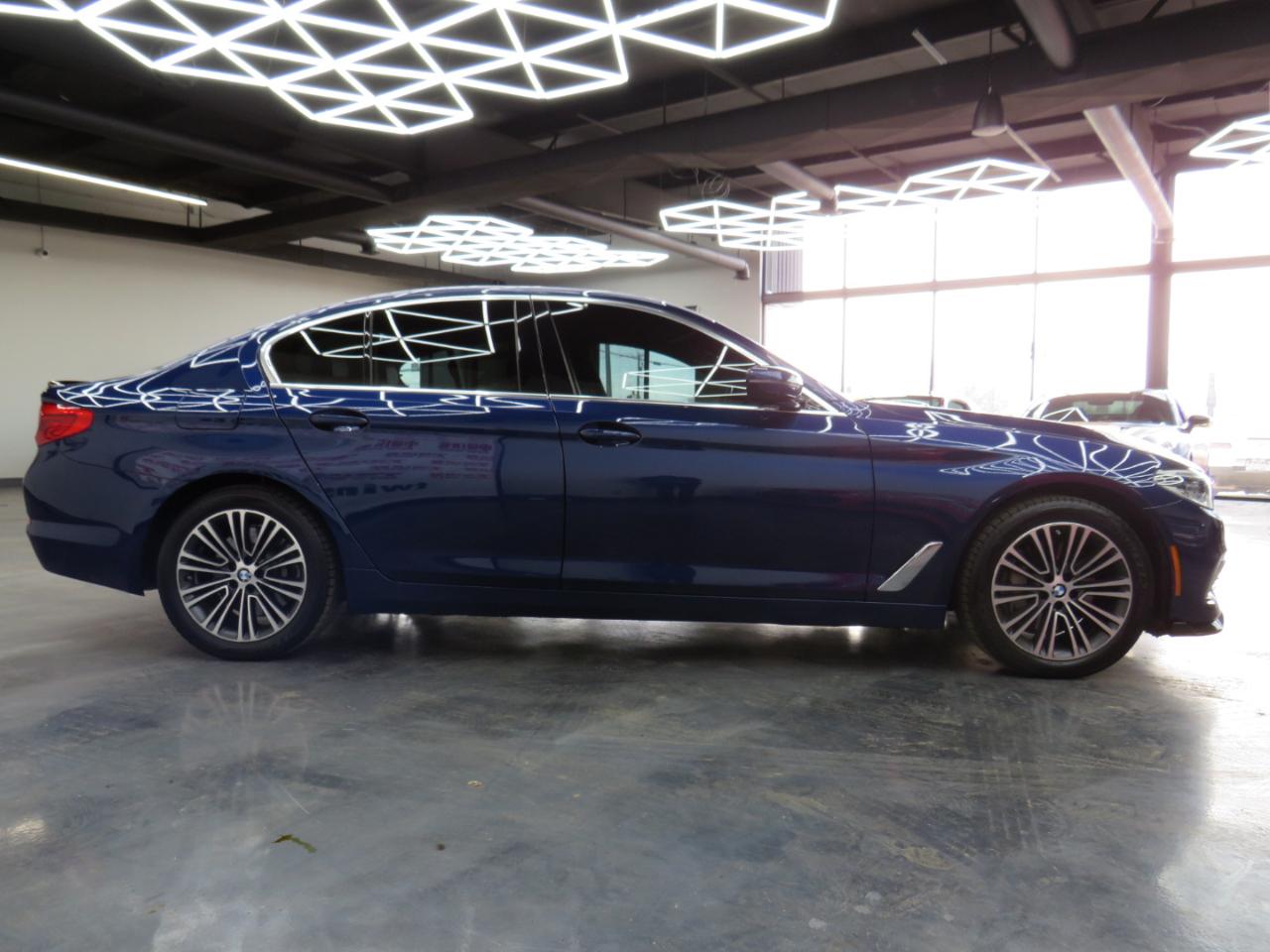 BMW 5-Series 540i xDrive 2020