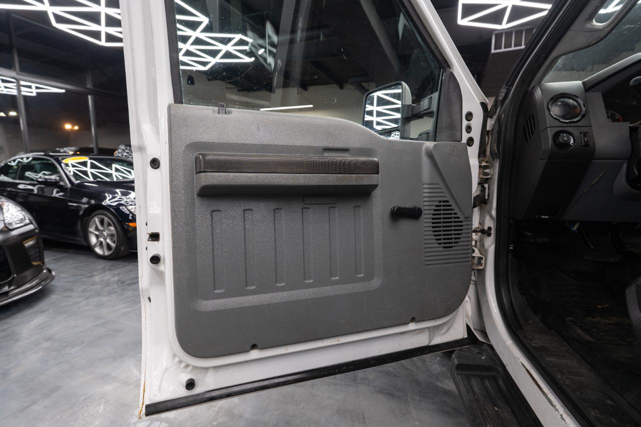 Ford F-350 SD XL Crew Cab 2WD DRW 2015