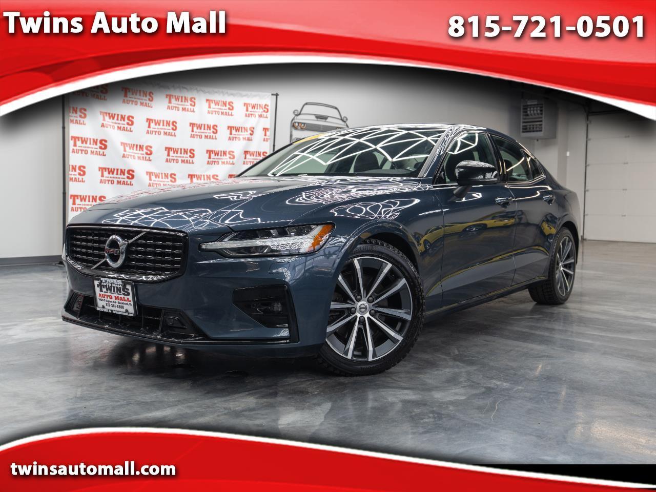 2022 Volvo S60 B5 Momentum AWD