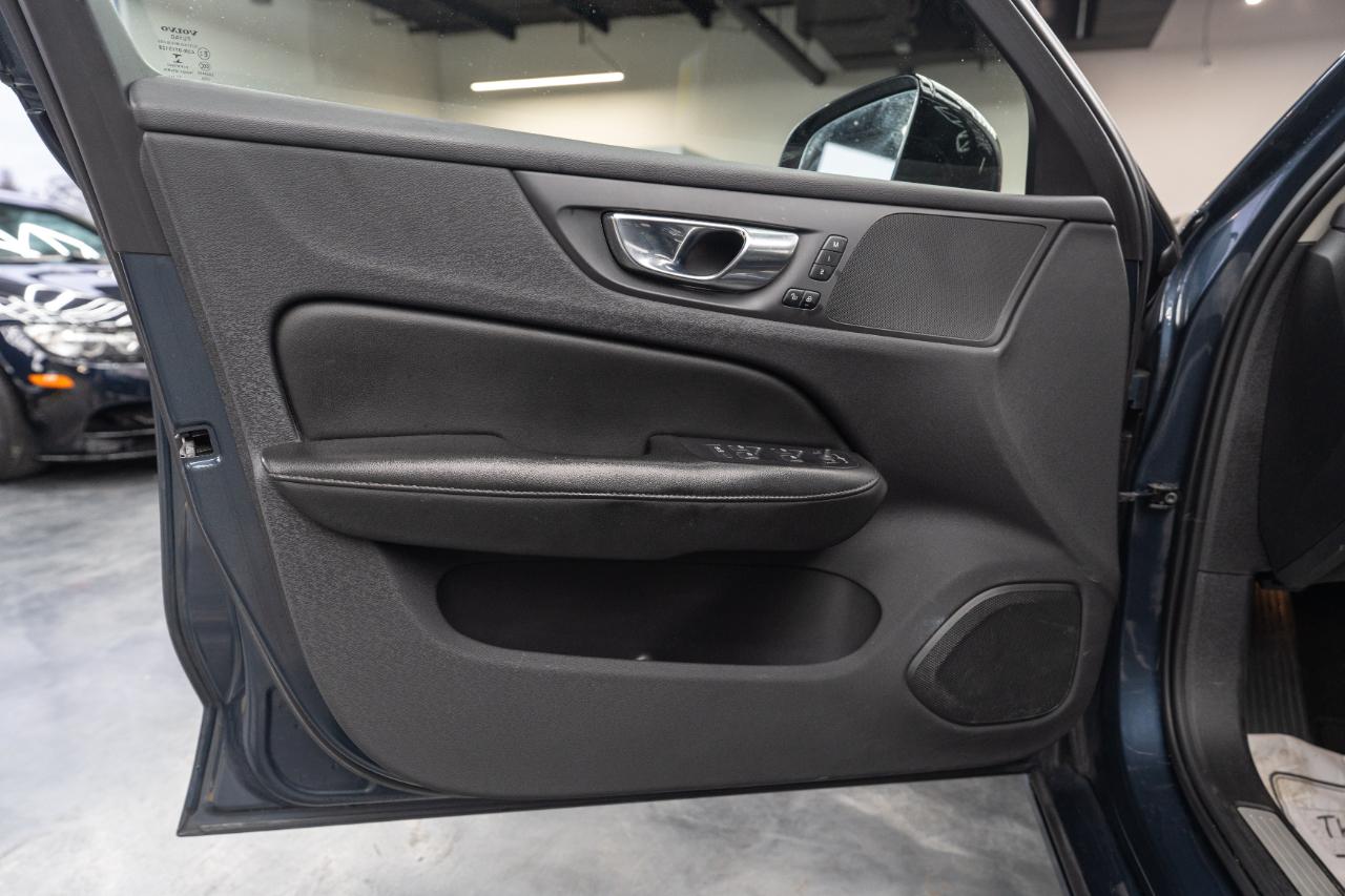 Volvo S60 B5 Momentum AWD 2022