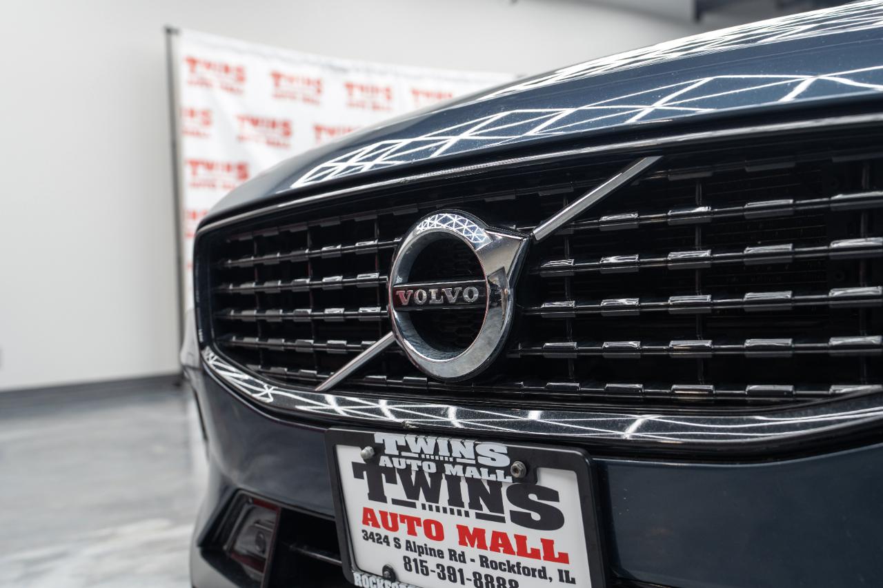 Volvo S60 B5 Momentum AWD 2022