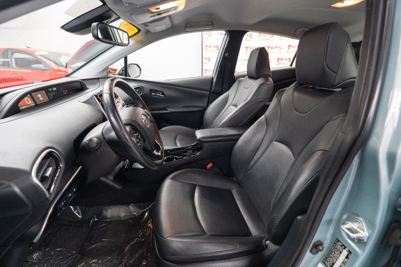 Toyota Prius L Eco 2019