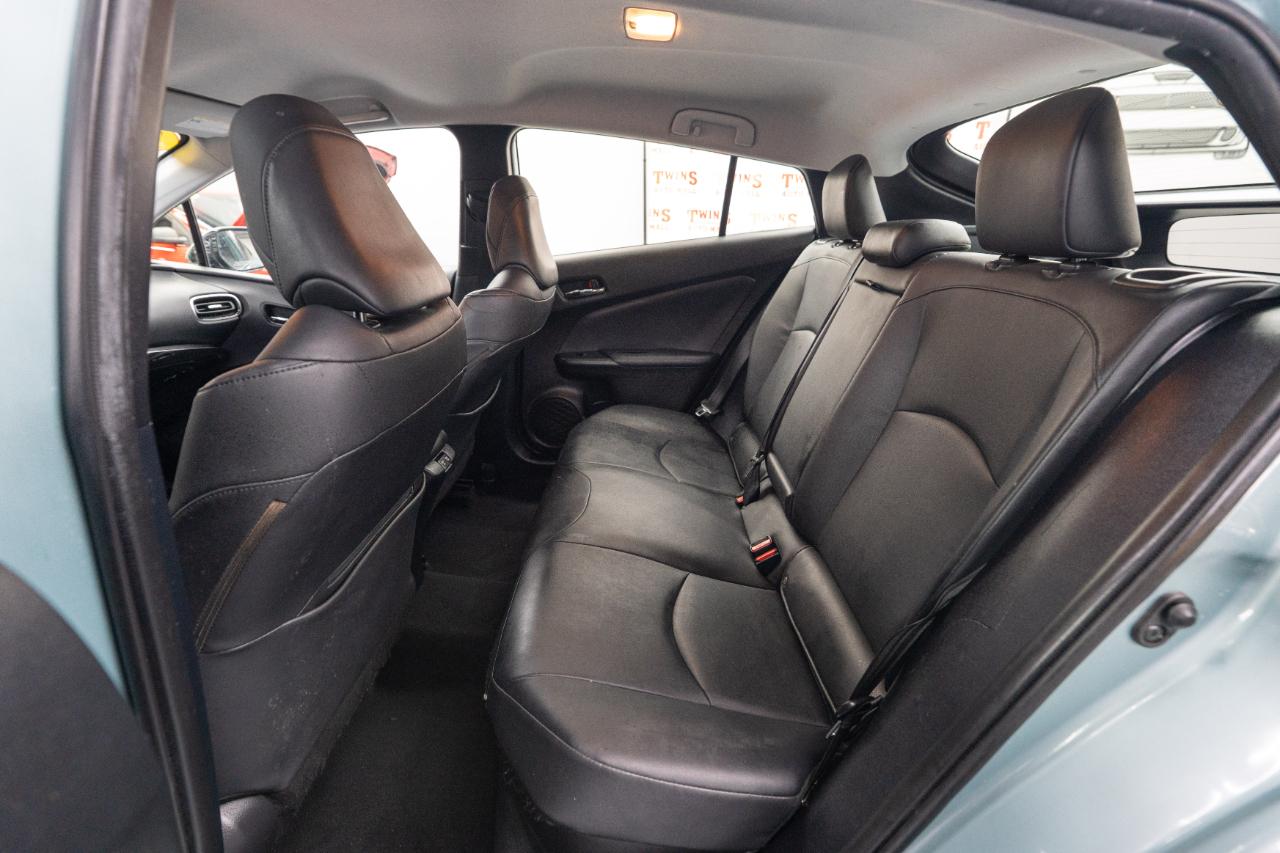 Toyota Prius L Eco 2019