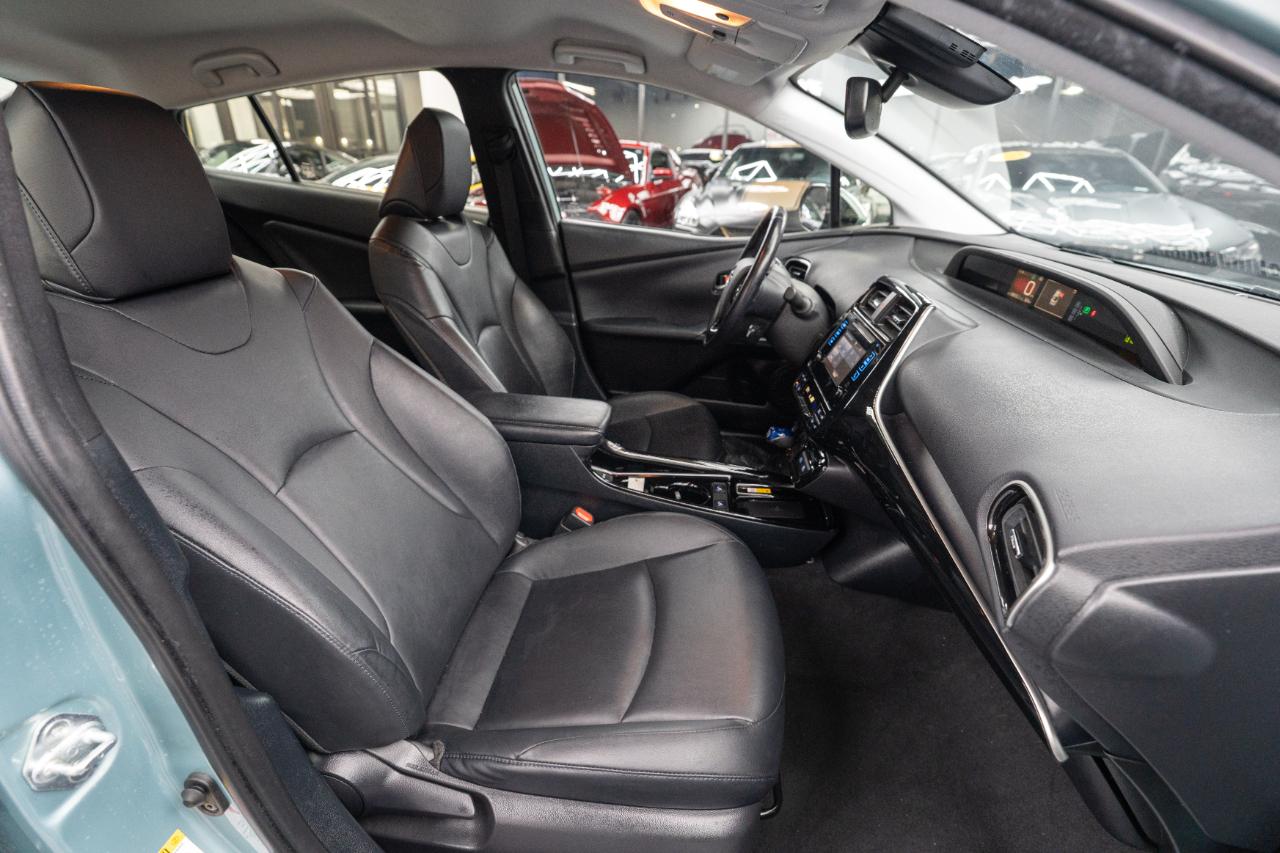 Toyota Prius L Eco 2019