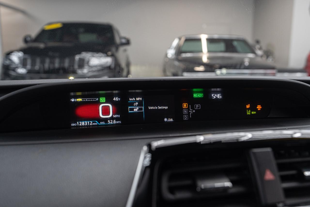 Toyota Prius L Eco 2019