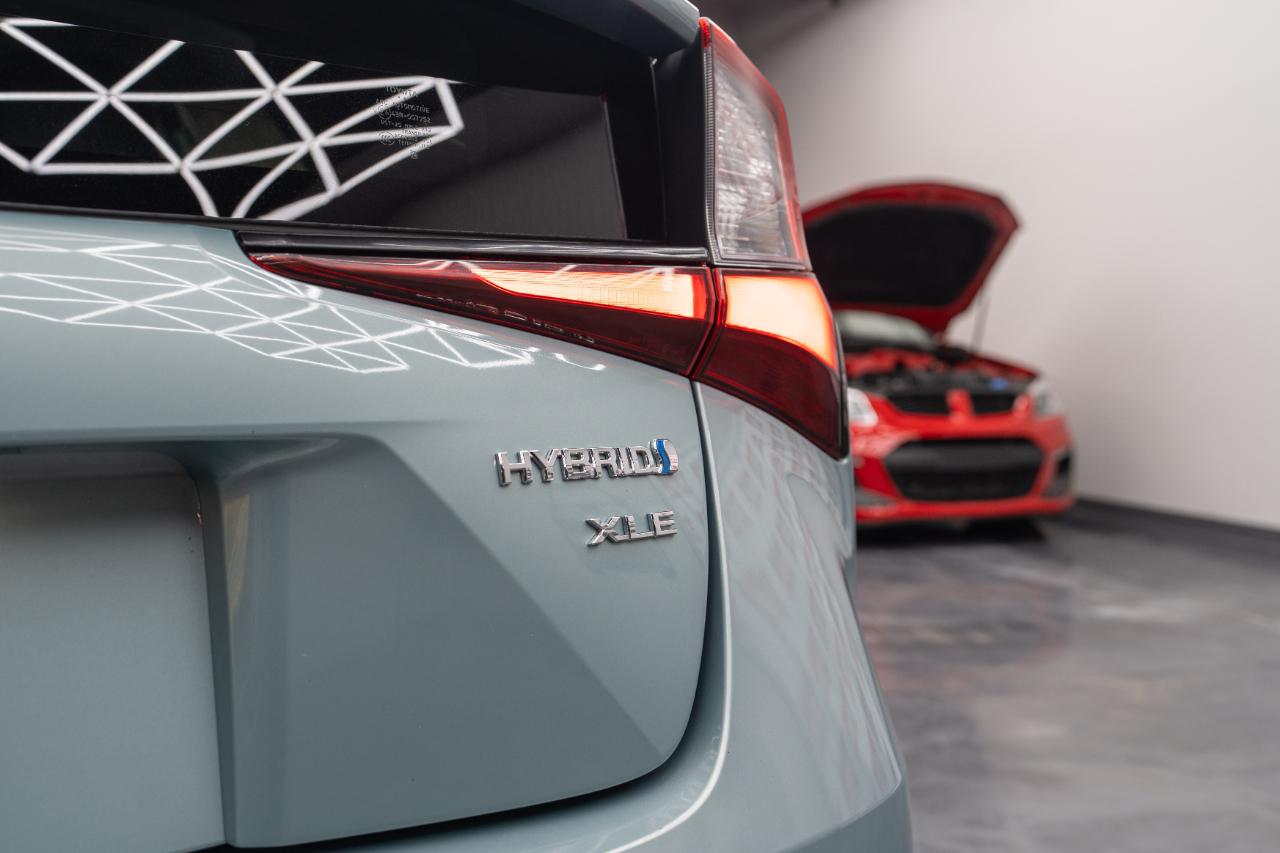 Toyota Prius L Eco 2019